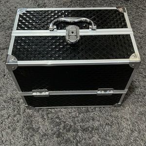 💼LG Makeup Case💼